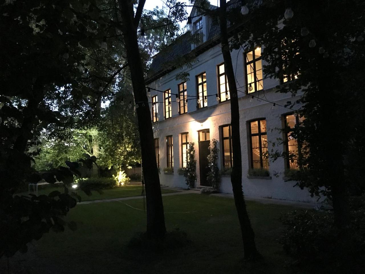 Pastorie Caeneghem Bed & Breakfast Kanegem ภายนอก รูปภาพ